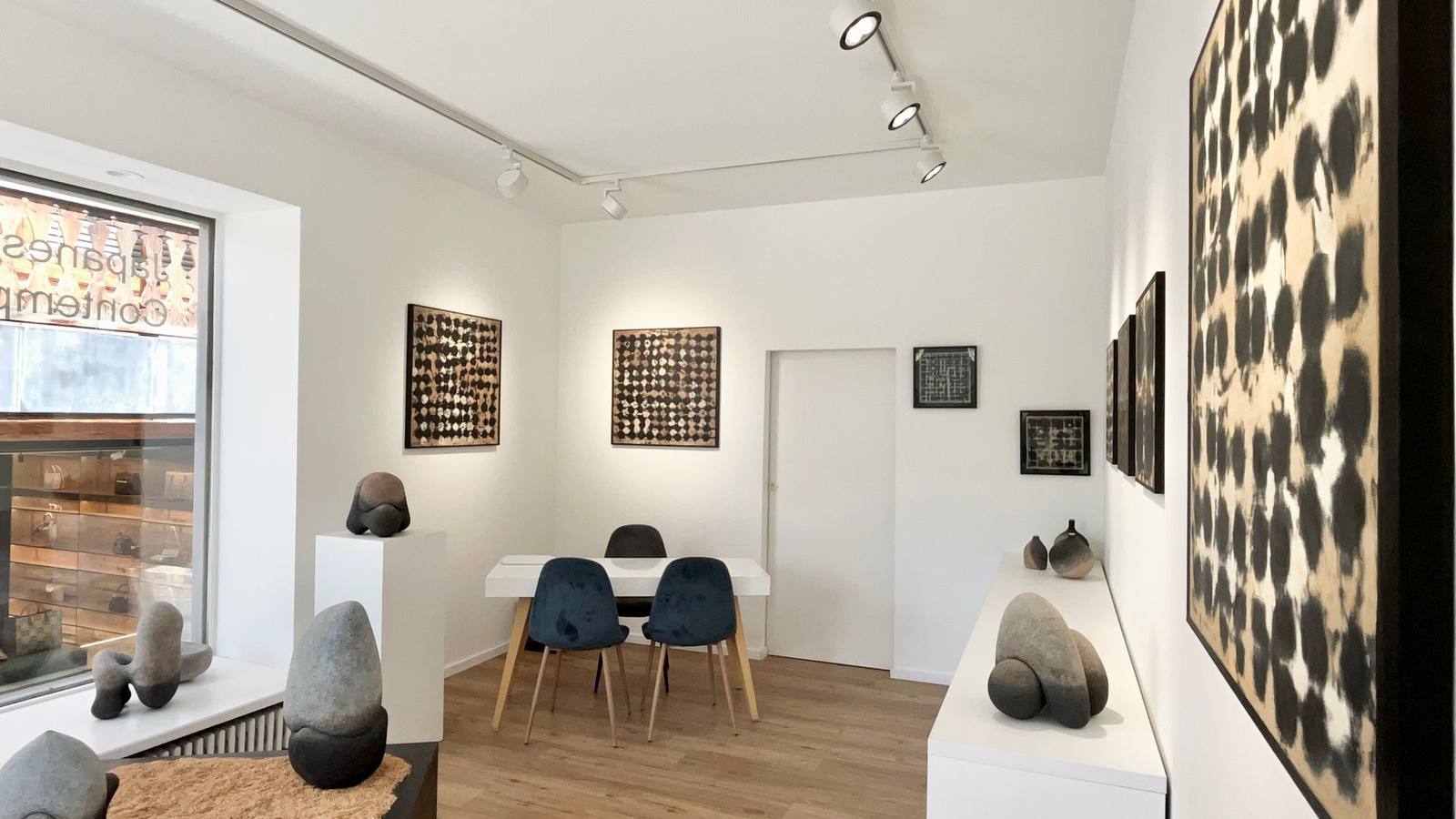 Handle with Care | Duo Show