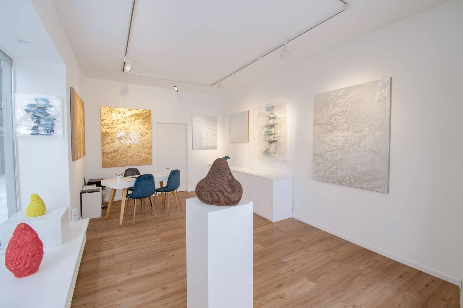 Traces | Group Show